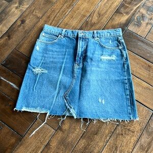Designer twenty nine (29) ripped original classic denim skirt